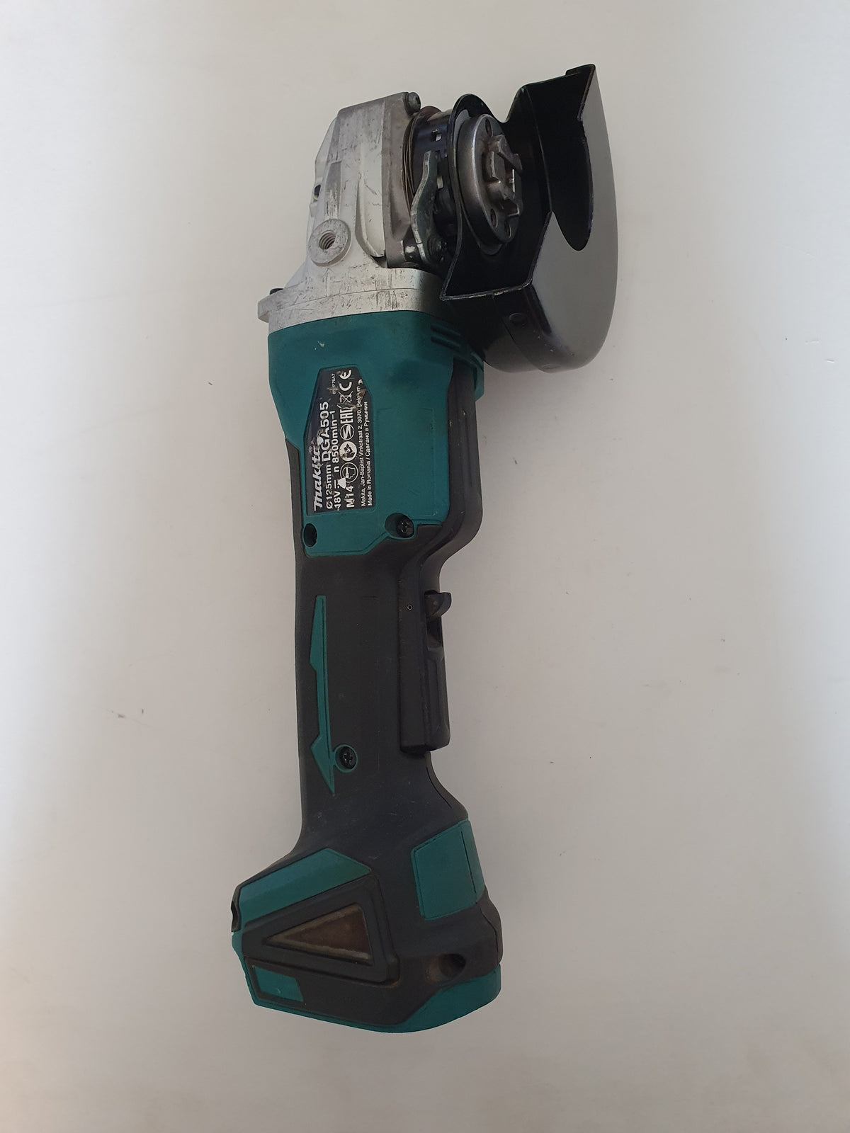 Makita Kulmahiomakone DGA505