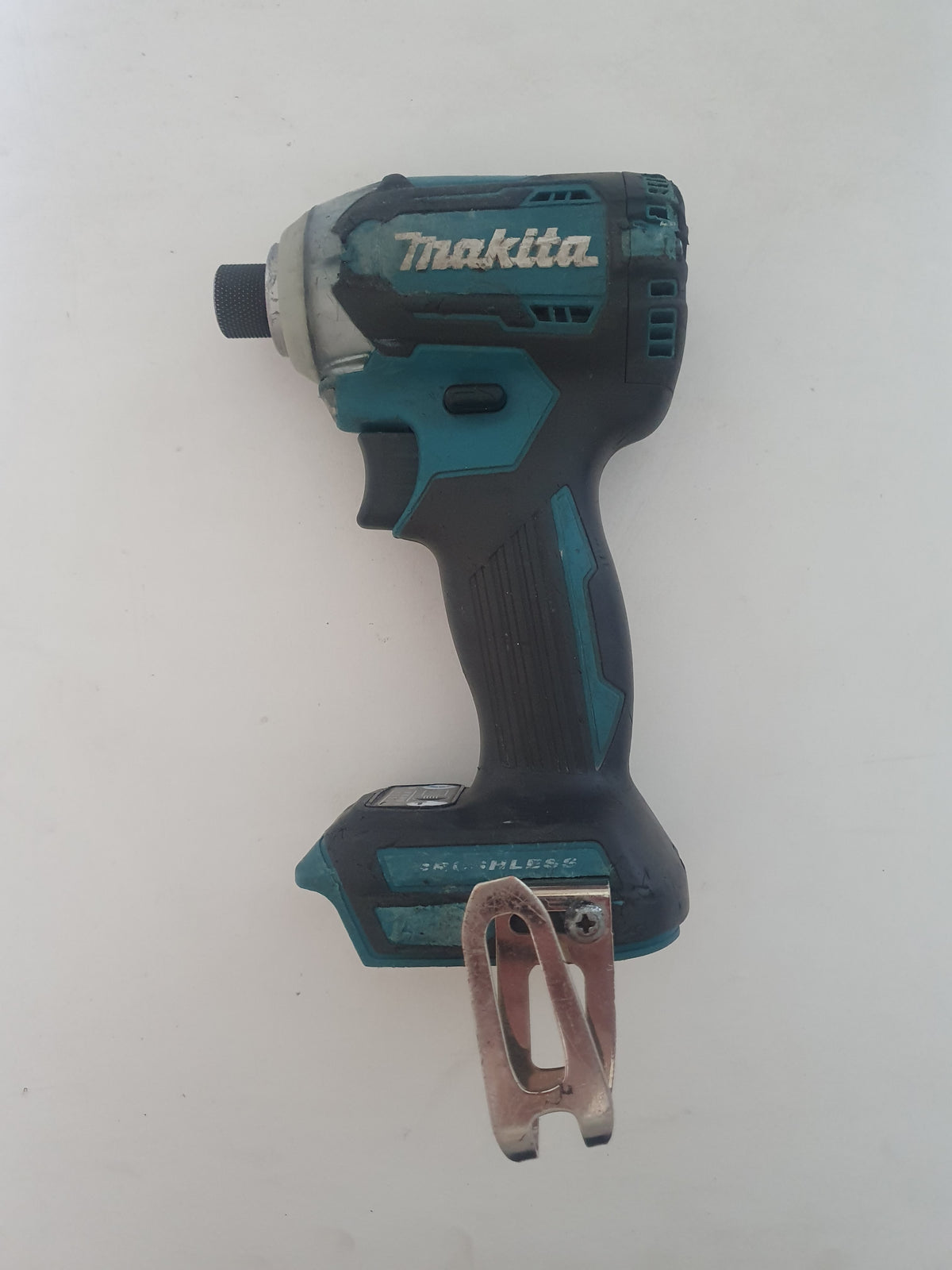 Makita Iskevä Ruuvinväännin DTD170