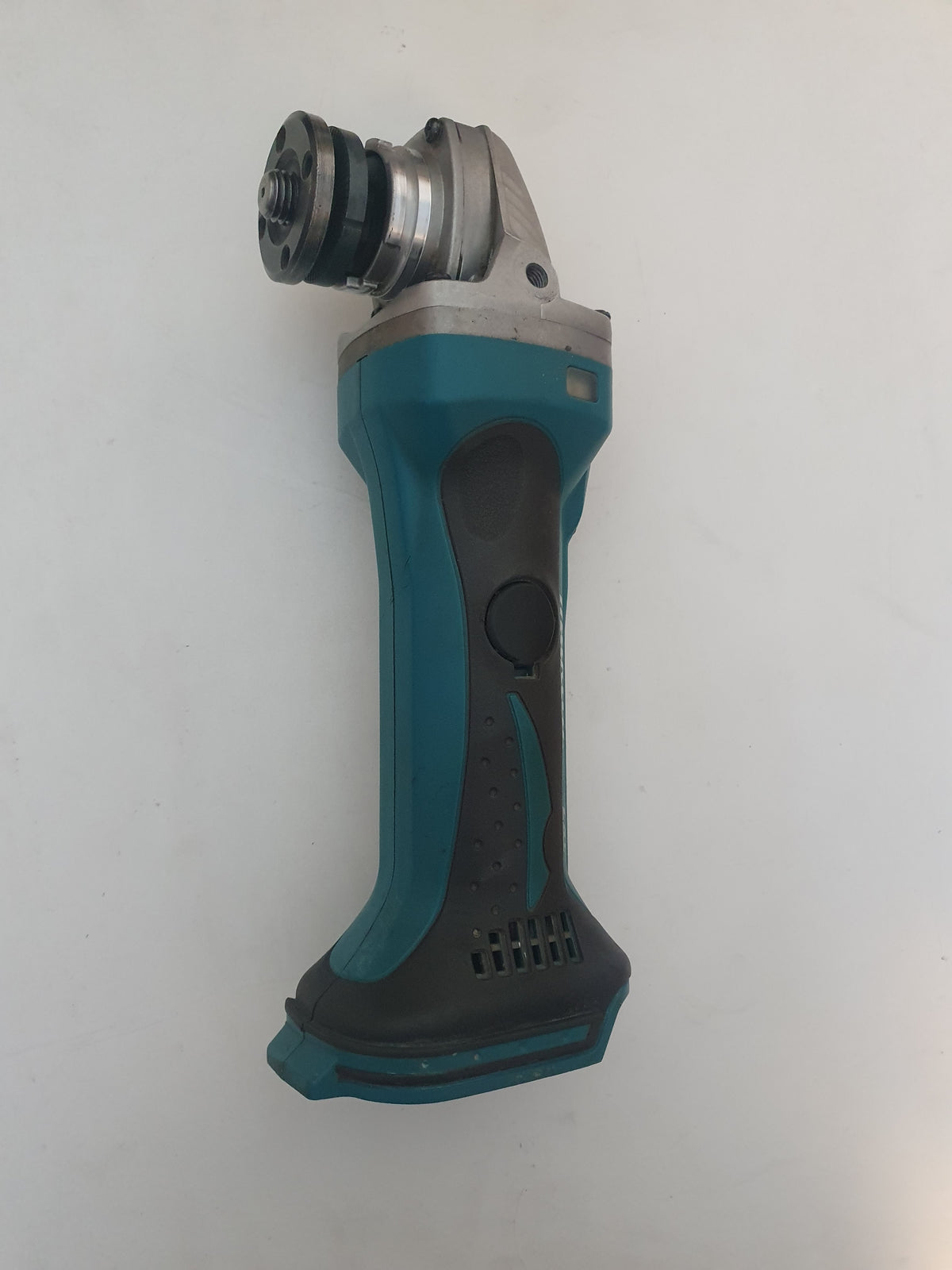 Makita Kulmahiomakone BGA452