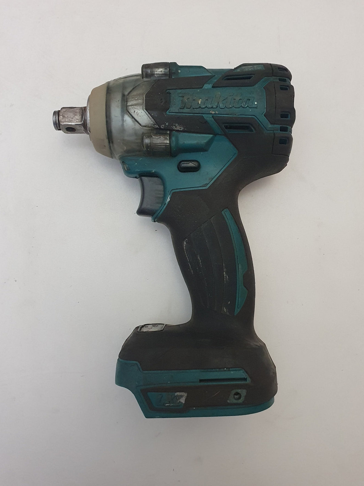 Makita Mutterinväännin DTW281